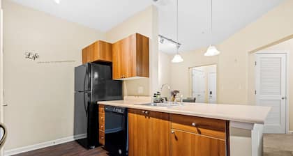 1-bedroom Lawrenceville Retreat apt near mall, stadium, and Georgia attractions