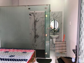 Double Room | Desk, blackout drapes, free WiFi, bed sheets