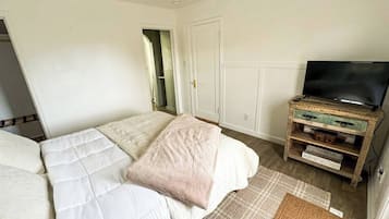 2 多间卧室、熨斗/熨衣板、旅行婴儿床、WiFi