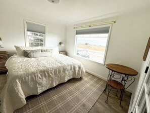 2 dormitorios, tabla de planchar con plancha, cuna de viaje y wifi