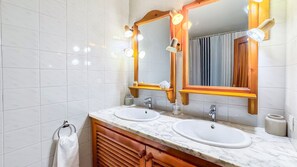 Free toiletries, hair dryer, towels - Cal Batllia 1 (Puigcerda)