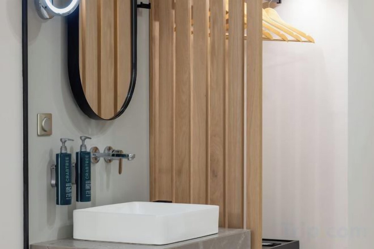 Baño | Regadera, amenidades de baño gratuitas, toallas 