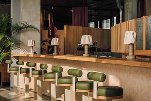 Bar (di hartanah)