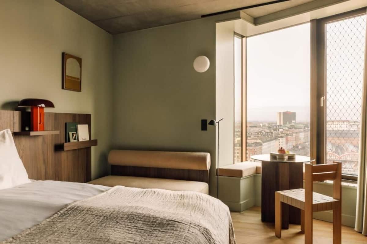 Monolocale, vista porto | Tende oscuranti, ferro/asse da stiro, Wi-Fi gratuito