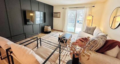 NEW - Great Location - Family Friendly - Garage - Spacious