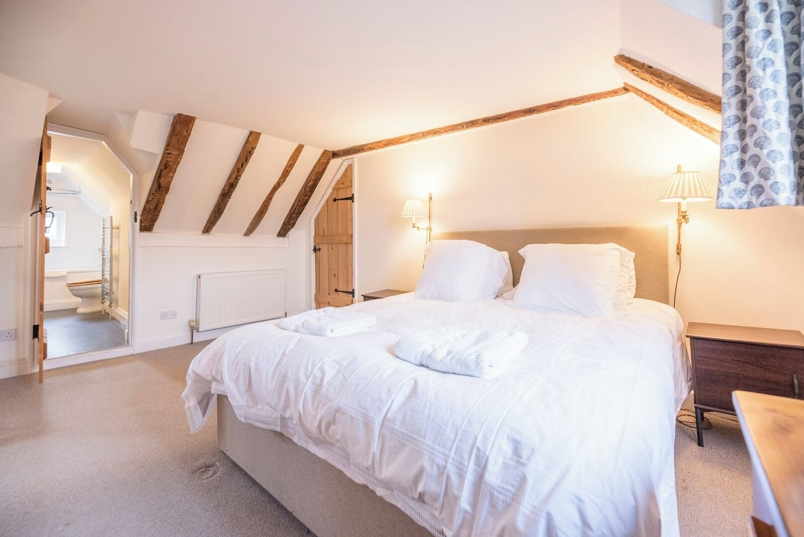 5 chambres, fer et planche à repasser, lit parapluie, Wi-Fi