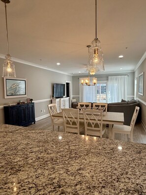 Interior - Tupelo Bay Luxury Villa - Modern, 3 bedroom, 2 bath - Beach, Golf, Pools (Murrells Inlet)