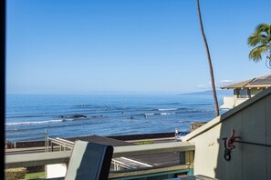 Property grounds - Shores of Maui 215 - Dramatic Ocean Views, Steps to the Beach, Renovated, AC! (Kihei)