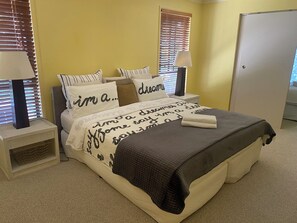 4 bedrooms, desk, iron/ironing board, travel cot