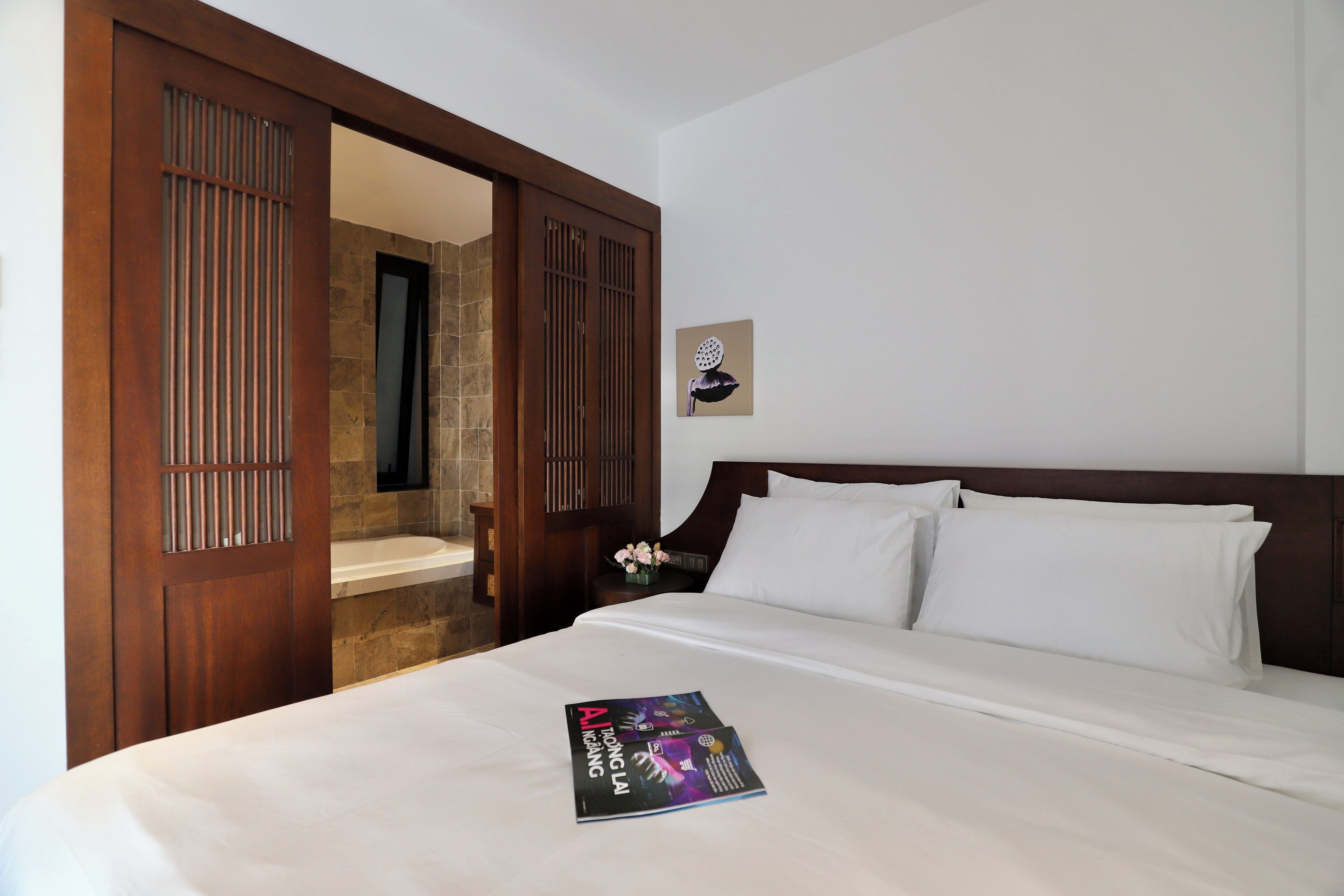 Classic Apartment, Non Smoking | In-room safe, desk, laptop workspace, blackout drapes