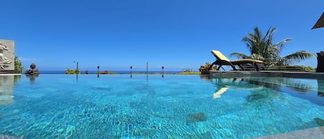Piscina all'aperto