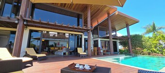 Villa Ta'u Here by Tahiti Homes, incroyable villa d'architecte : piscine et vue