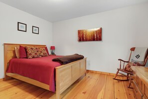 3 bedrooms, desk, free WiFi - The Ski Ranch- 3 bedroom home with game room (Bethel)