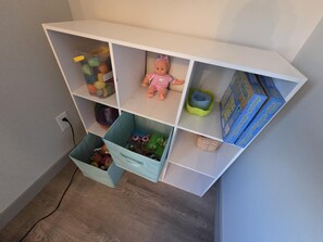 Children's area - Lakefront property with a stunning view and a private access to the lake! (Alberta Beach)