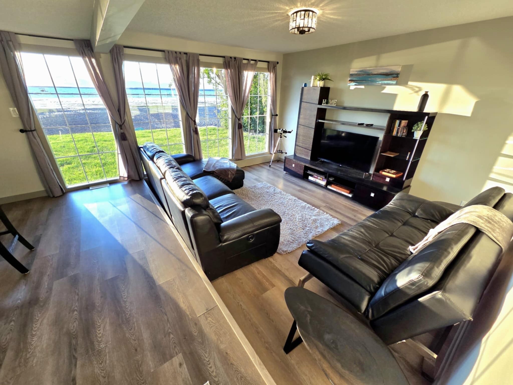 Smart-tv, videospil, dvd-afspiller, bøger