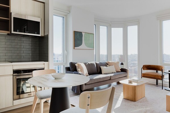 テレビ、ステレオ