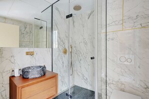 Apartment | Bathroom - Exquisite Apartment - Madeleine/st Honore (Paris)