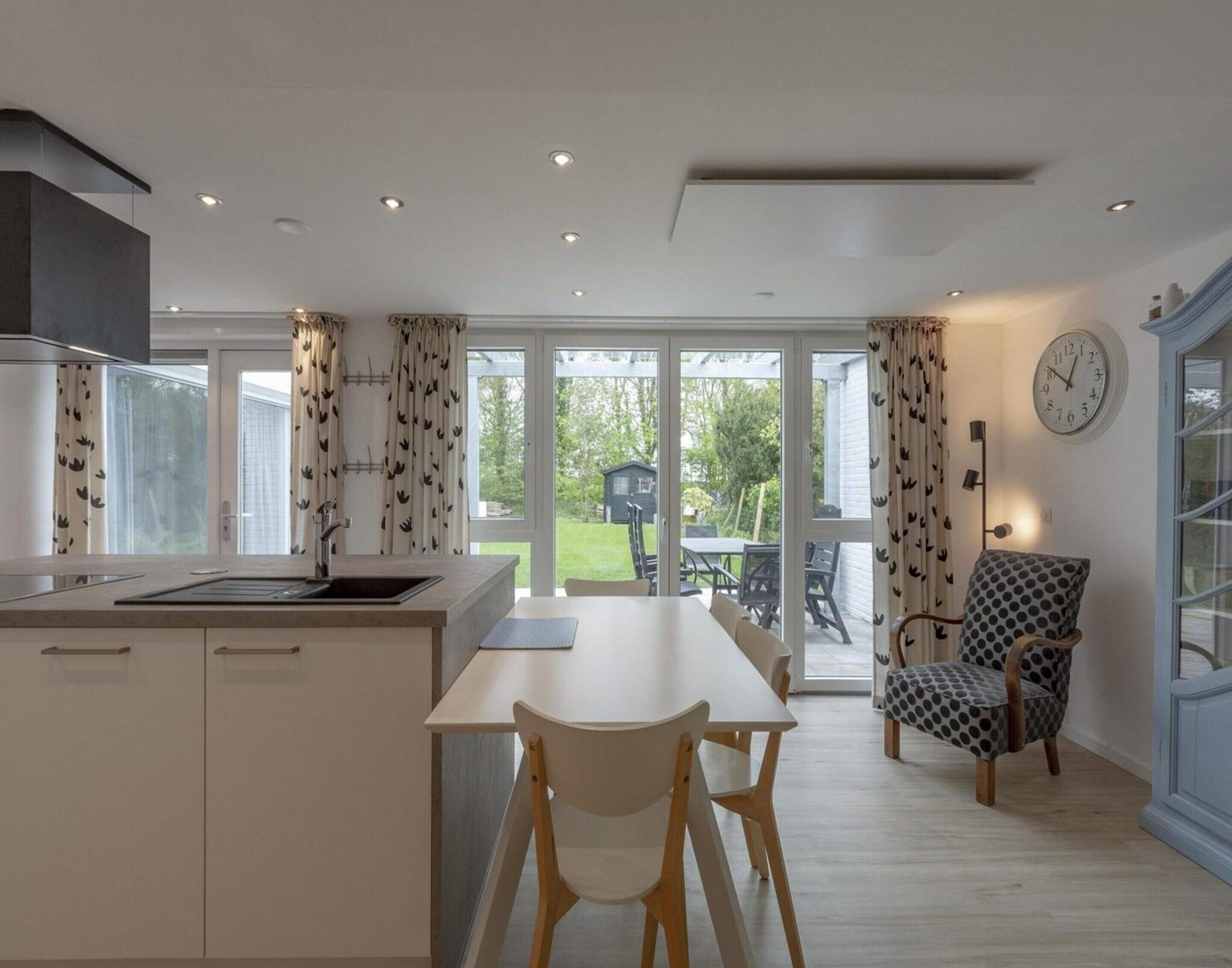 Bungalow phong cách cổ điển, 2 phòng ngủ | Khu ăn uống