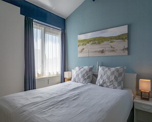12 bedrooms, individually furnished, bed sheets