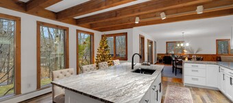 Nature, Pool, Hot tub&Lakes! Mins to Sebago &More