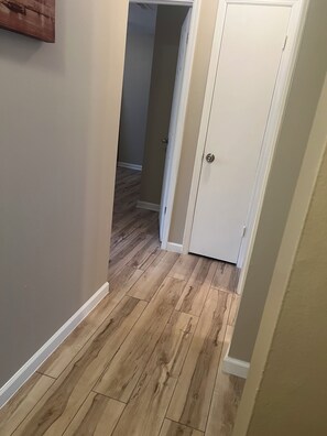 Interior - Charming apartment with AC and WiFi in sunny Jacksonville (Jacksonville)
