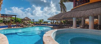 Bella Mar: Ocean Front w/ Pool Views