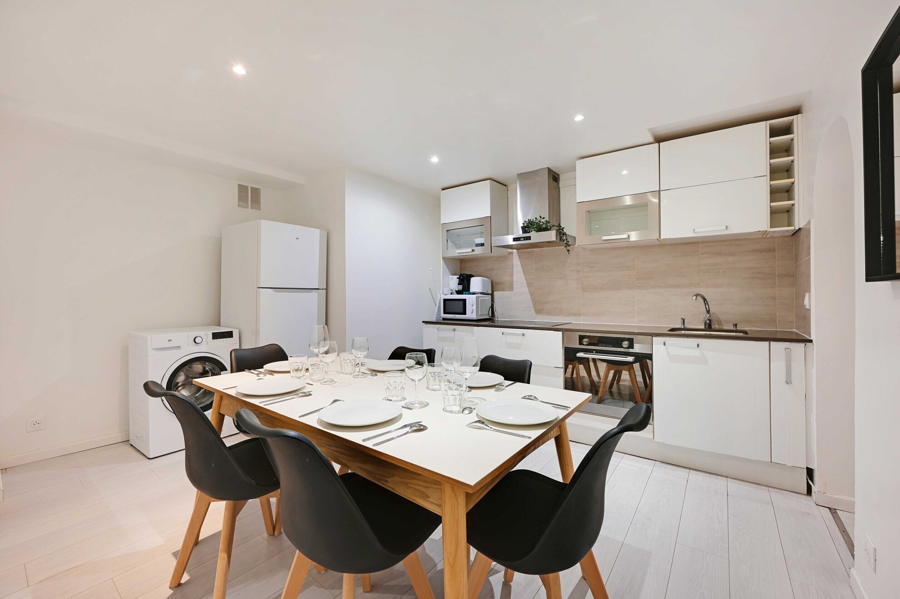 Apartment | Tempat makan