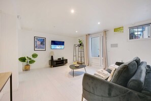 Apartment | Living room - Spacious Apartment - 2br/4p- Le Kremlin-bicetre (Le Kremlin-Bicetre)