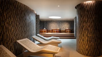 Sauna, hot tub, steam room