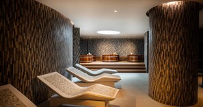 Sauna, hot tub, steam room