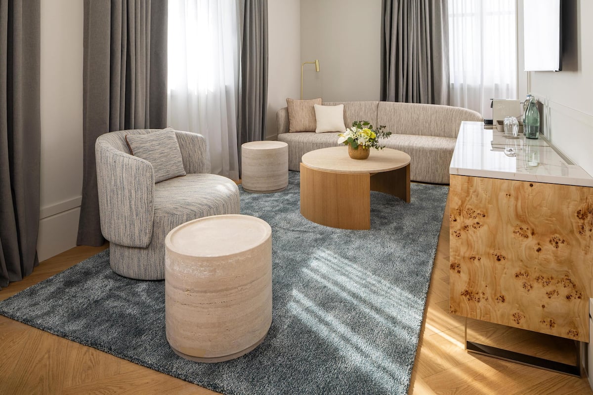 Suite, Corner (Regency, View) | 1 bedroom, minibar, in-room safe, desk