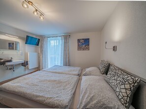 4 bedrooms, Internet