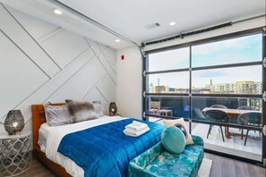 WiFi, bed sheets
