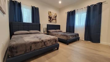 2 chambres, fer et planche Ă repasser, Wi-Fi gratuit, draps fournis