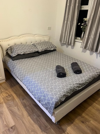 2 bedrooms, bed sheets. The Brick Retreat
In the heart of Leysdown-On-Sea