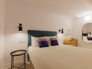 2 Schlafzimmer, Schreibtisch, Bügeleisen/Bügelbrett, WLAN