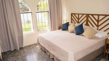 Iron/ironing board, free WiFi