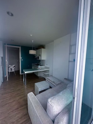 Comfort Condo | Private kitchen | Full-size fridge, microwave, cookware/dishes/utensils - NEO SEA VIEW CONDO (Pattaya)