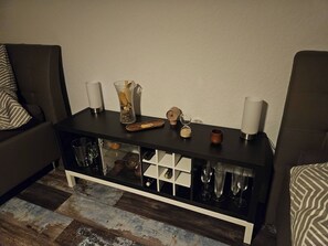 Felles sovesal, 1 soverom, balkong, byutsikt | Innvendig