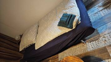 Gemeinsamer Schlafsaal, 1 Schlafzimmer, Balkon, Stadtblick | 1 Schlafzimmer