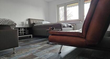 Room in Apartment - Room With Flair Near Cologne Trade Fair