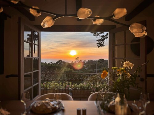 Solis & Sea Villa: 4br 4ba w Panoramic Ocean Views and a Bonus Room