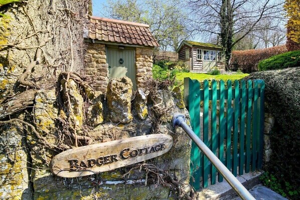 Exterior detail - 18th Century Cottage in Heart of Dorset (Sherborne)