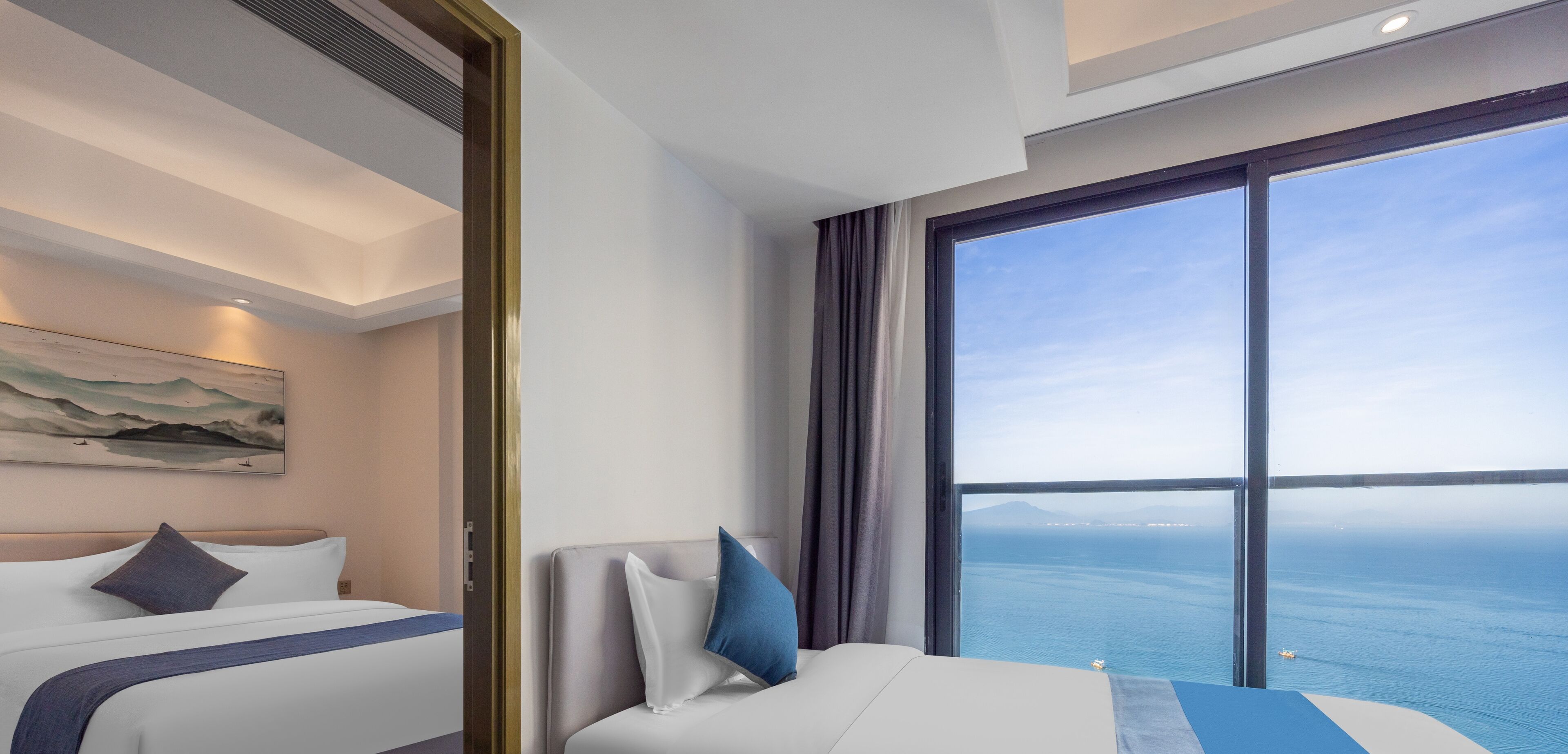 Premier Studio Suite, 2 Bedrooms, Sea View | Free WiFi