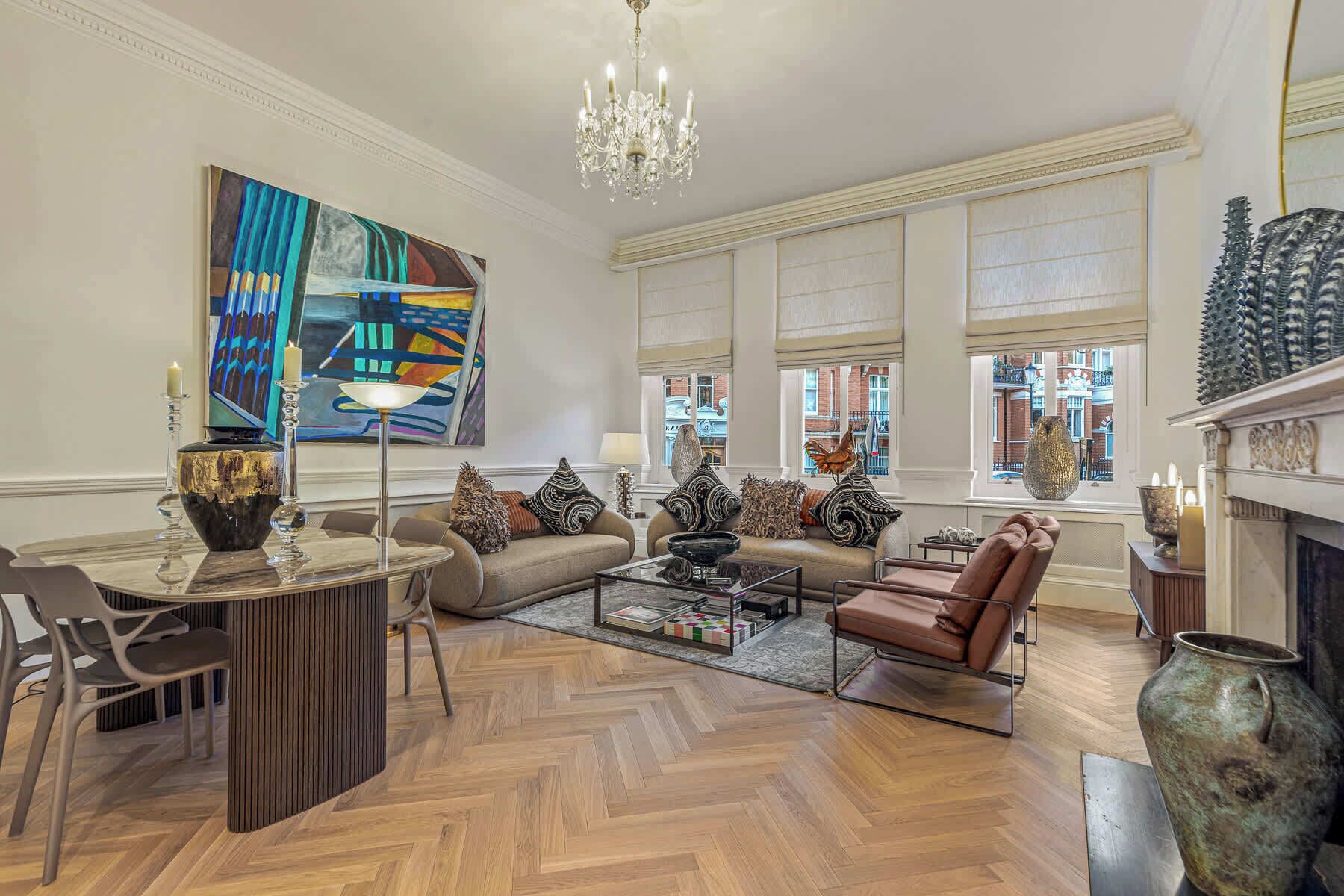 TV, peis og kontorer