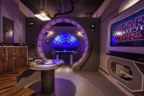 Game room - Chic Home, Themed Bedrooms, Game Room, Best Spot (Kissimmee)