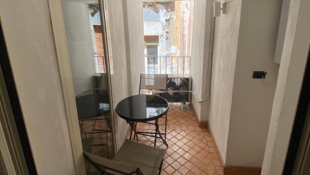 Unclassified image, 1 of 20, button - Dimora Tribunali in the heart of historical center and 300 mt from metro (Napoli)