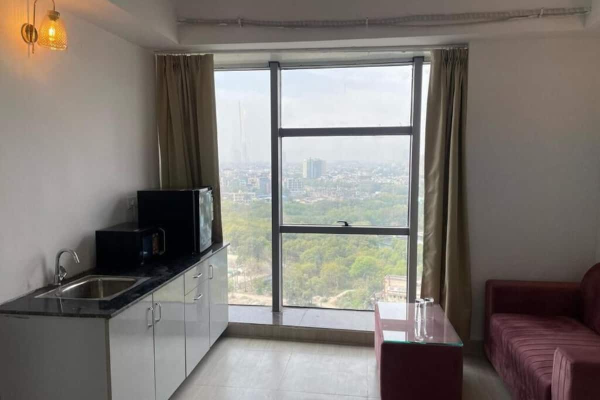 Executive Room, Pool View