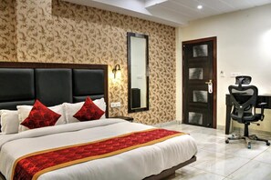 Desk, laptop workspace, free WiFi - Hotel Hill View (Dehradun)