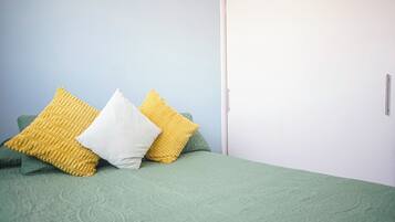 Apartamento clásico | 2 dormitorios, tabla de planchar con plancha, wifi gratis